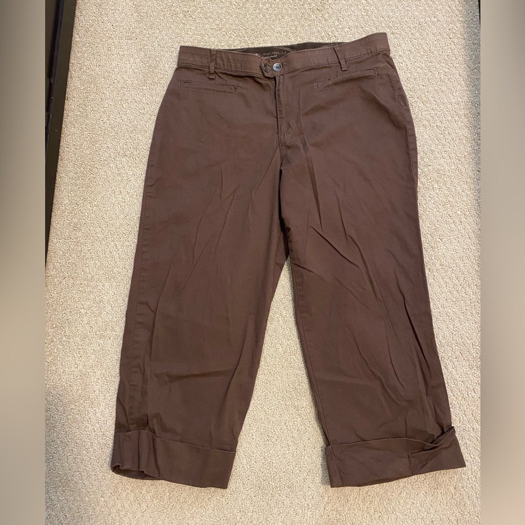 Brown Cuffed Capri Pants